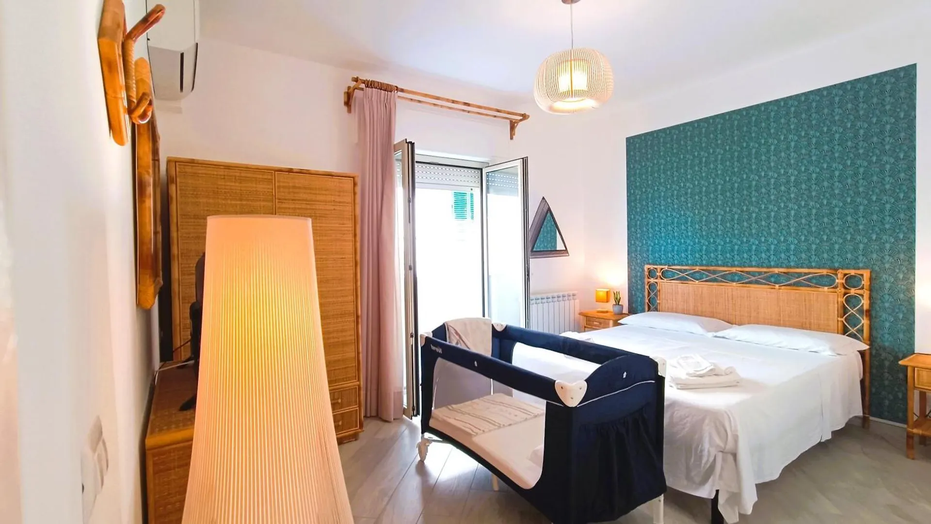 Capo D'Orlando Apartments - Elegance By The Sea  Capo d'Orlando