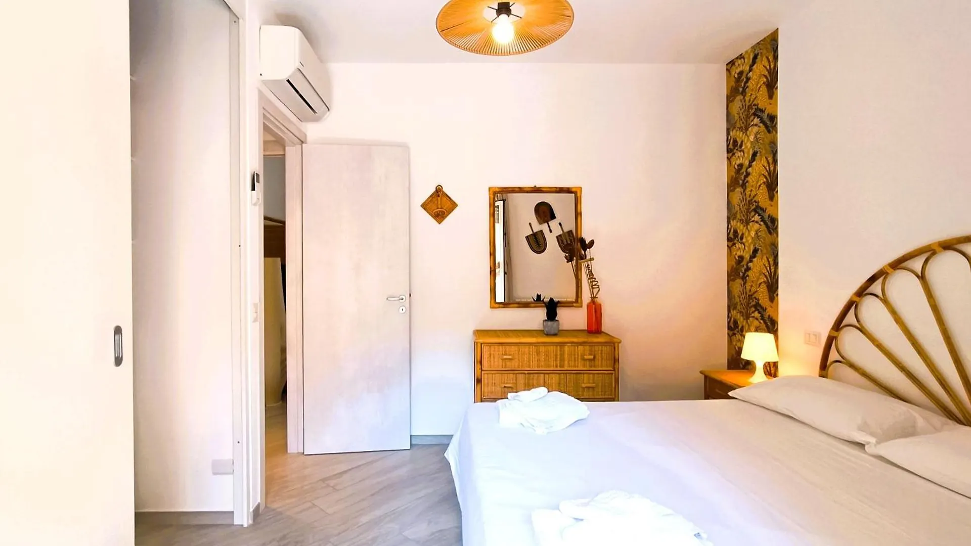 Capo D'Orlando Apartments - Elegance By The Sea  Capo d'Orlando